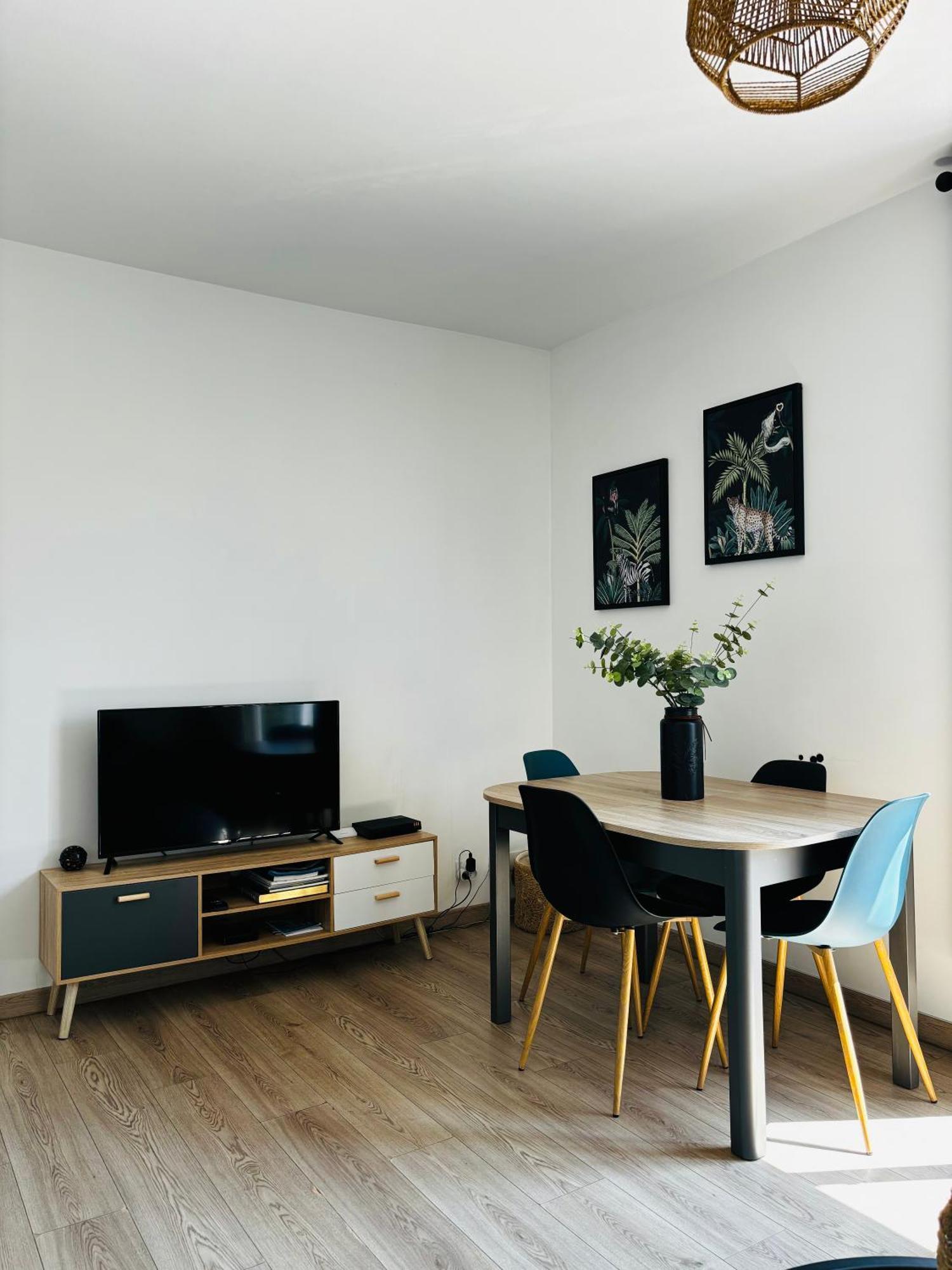 15 Mn De Paris, Perle Rare Avec Vue - 2 Chambres Groslay Bagian luar foto